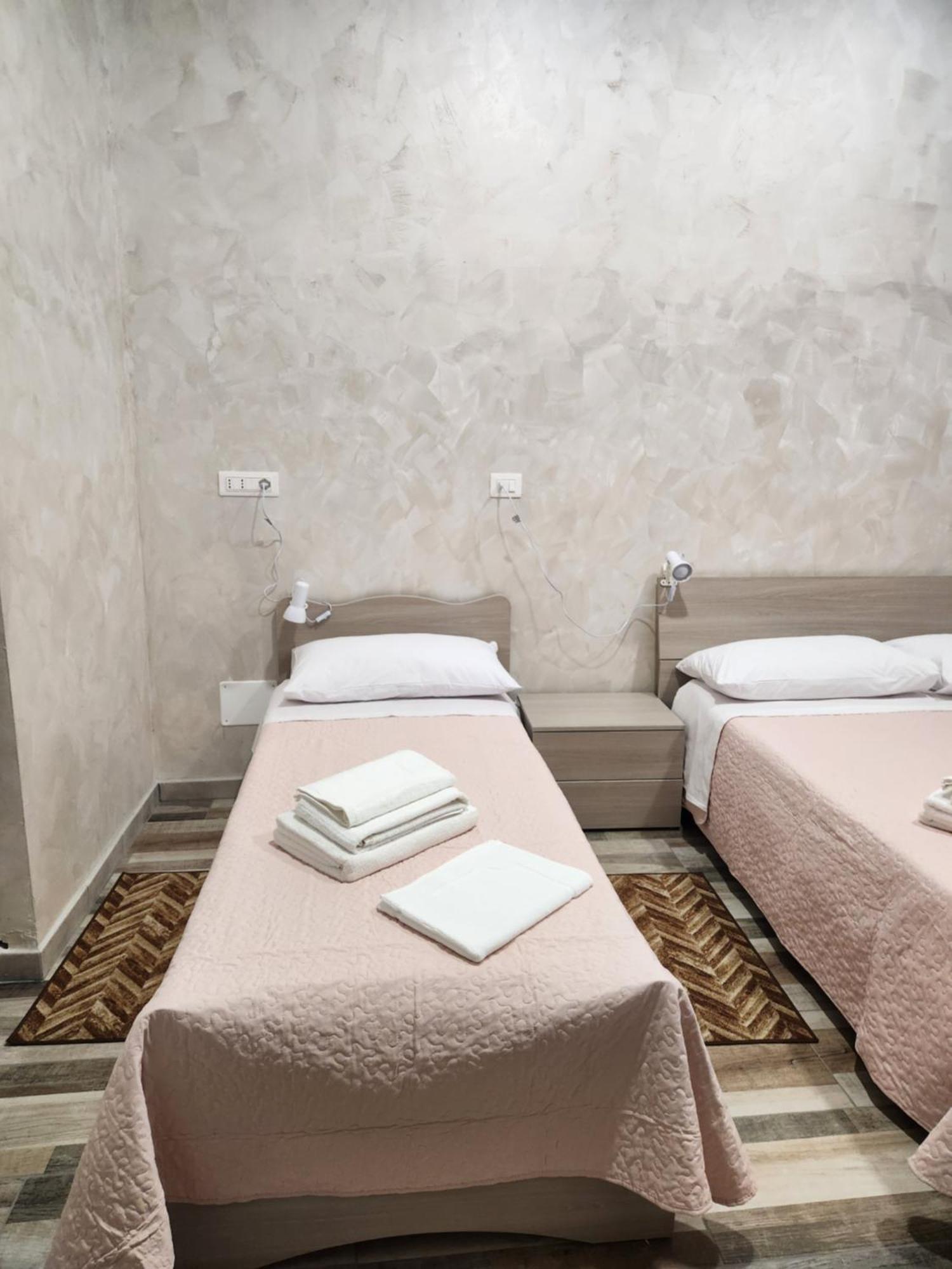Casa Roxana Otel Torino Dış mekan fotoğraf